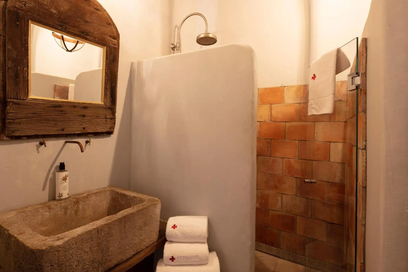 Apartamento Commanderie De Peyrassol- Bastide De La Rouviere Flassans-sur-Issole Habitación en casa particular